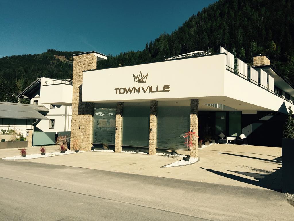 Townville Flachau Ruang foto